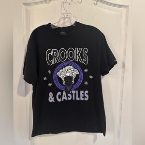 Crooks & Castles Men's Medusa Bandana Logo Graphic T-Shirt Black/Purple medium